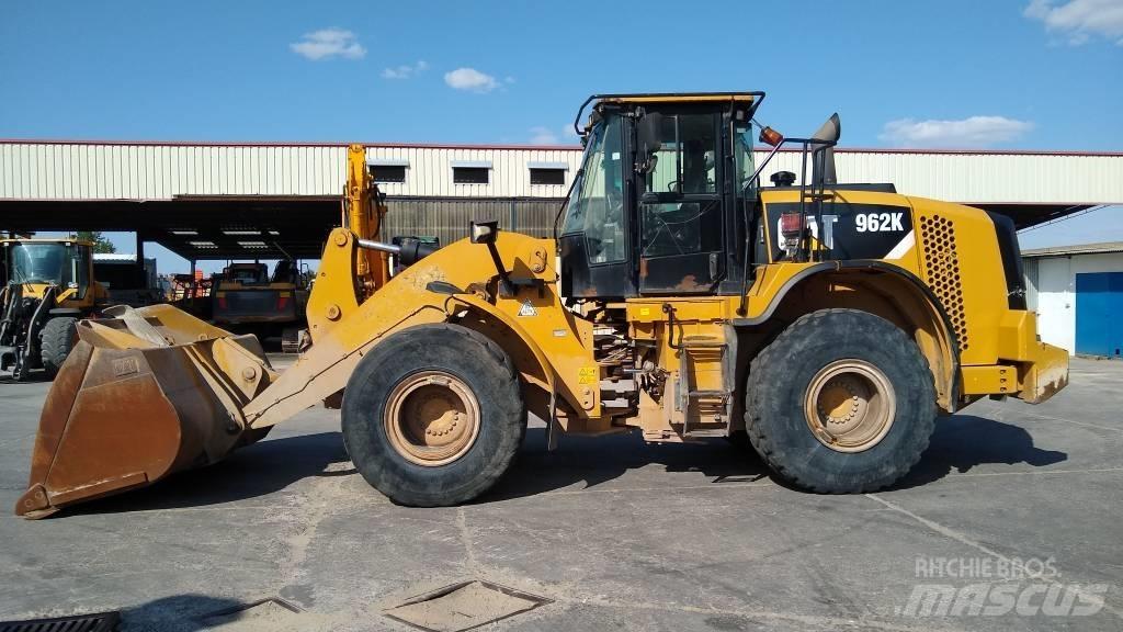 CAT 962K Gumikerekes homlokrakodók