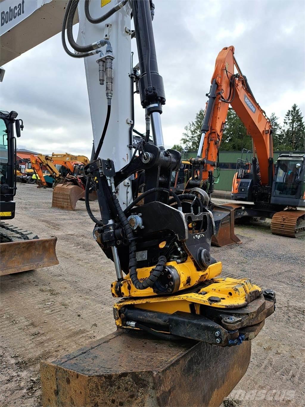 Bobcat E85 Mini kotrók < 7t