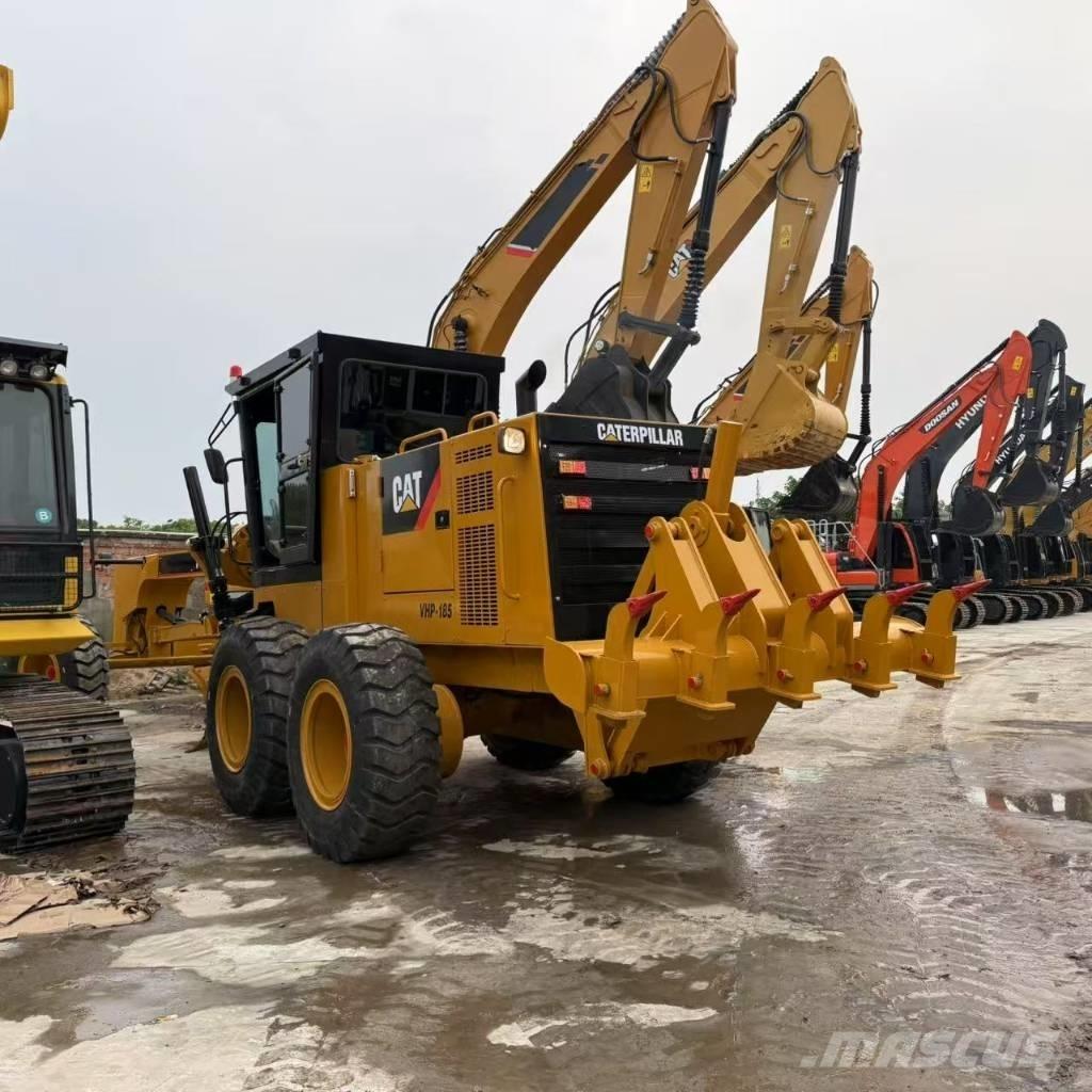 CAT 140K Gréderek