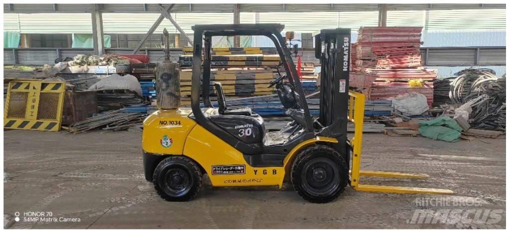 Komatsu FD 30 T-14 Dízel targoncák
