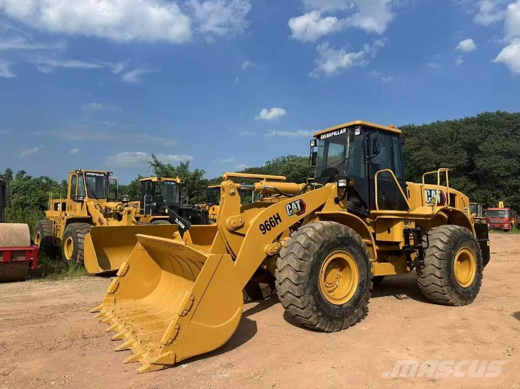CAT 966H Gumikerekes homlokrakodók