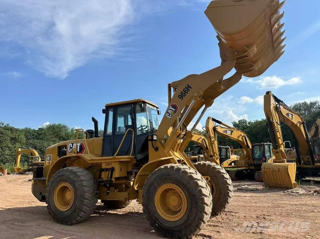 CAT 966H Gumikerekes homlokrakodók