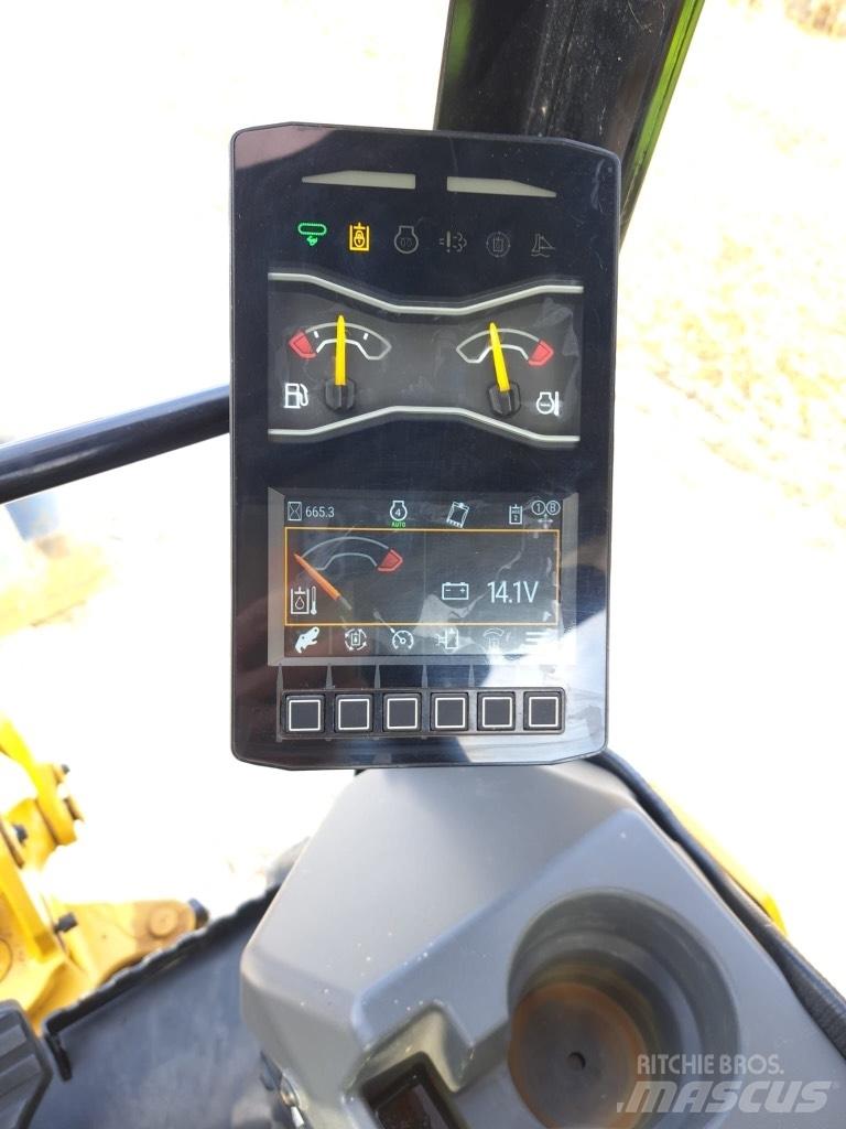 CAT 301.7 Mini kotrók < 7t