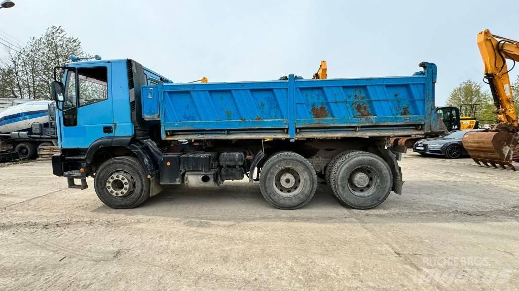 Iveco Magirus 260 Billenő teherautók
