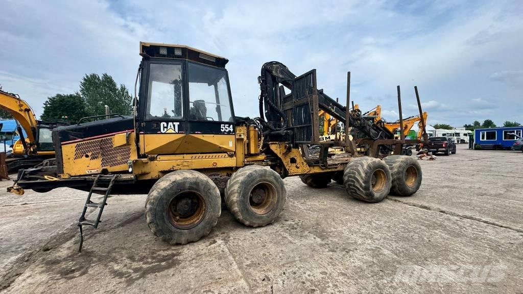 CAT 554 Kihordók