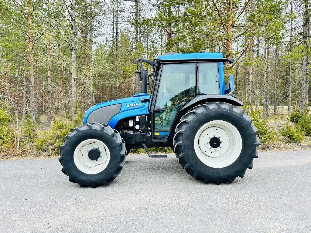 Valtra A 92 Traktorok
