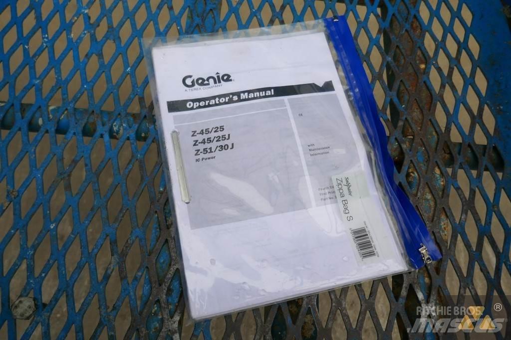 Genie Z-45/25 Karos emelők
