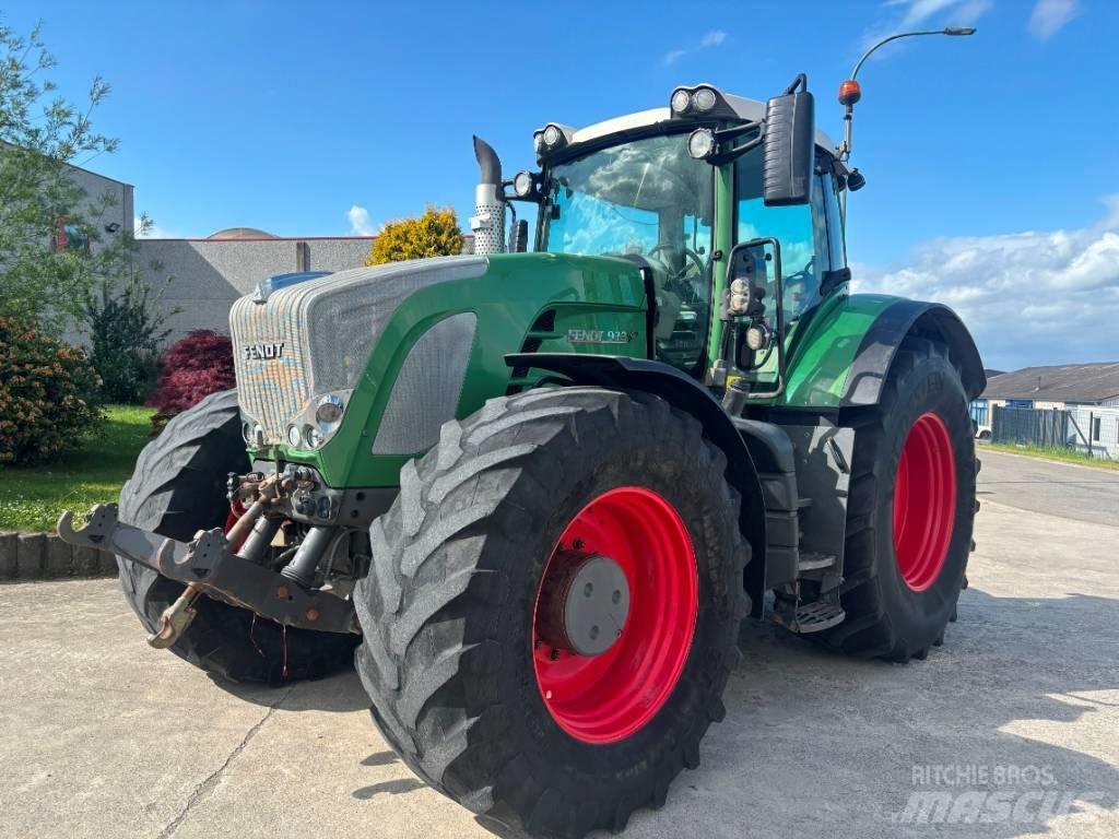 Fendt 933 Vario Traktorok