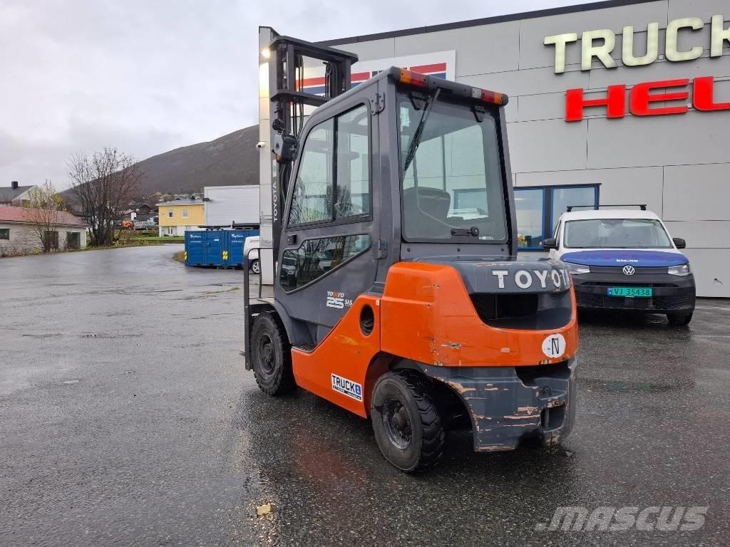Toyota 02-8FDF25 Dízel targoncák