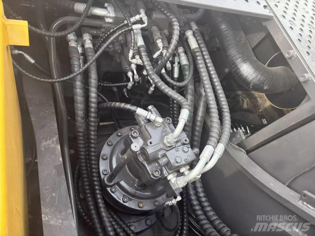 Volvo EC 240 Lánctalpas kotrók