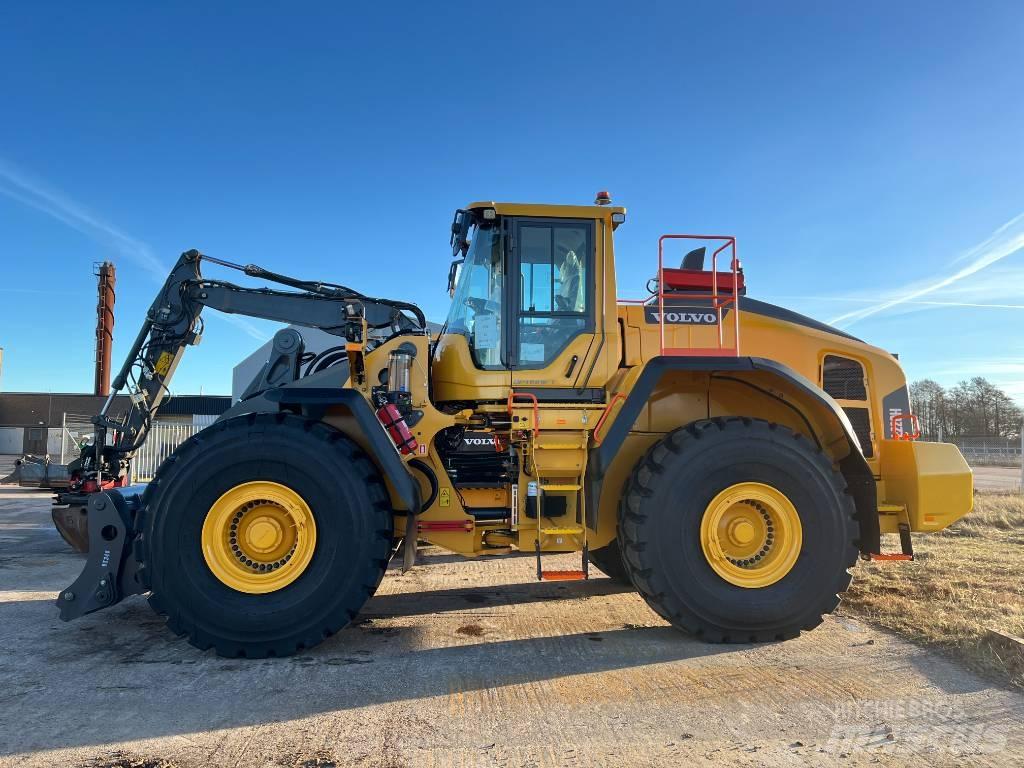 Volvo L 220 H Gumikerekes homlokrakodók