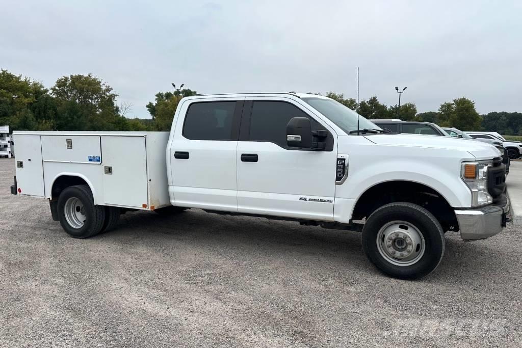 Ford F 350 XL SD Kis teherszállító/Platós kocsi