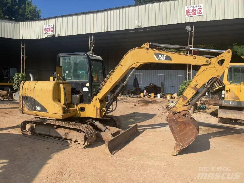 CAT 306 Lánctalpas kotrók