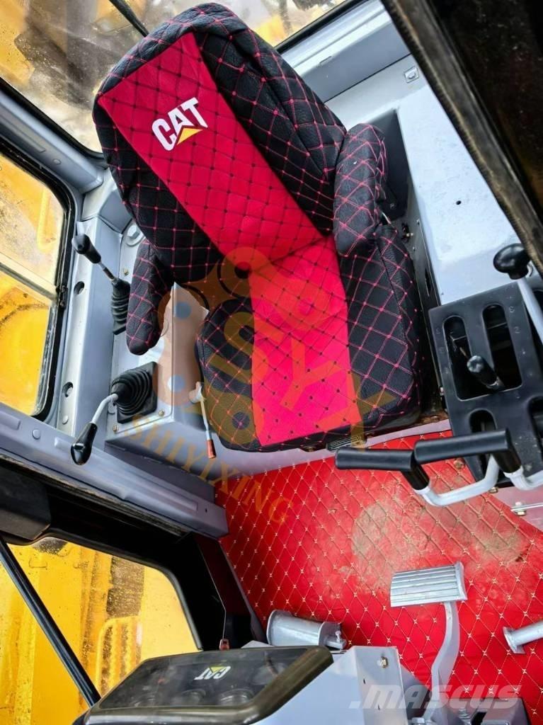 CAT D6G lánctalpas dózerek