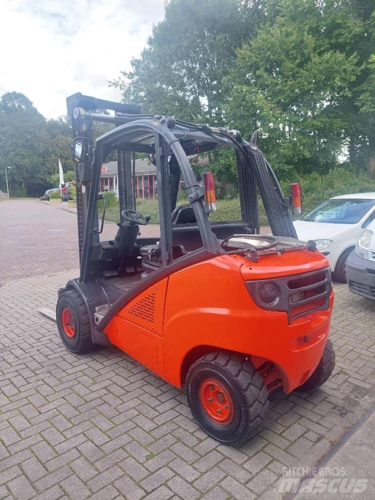 Linde H35T Heftruck Gázüzemű targoncák