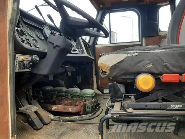 Volvo N 10 Nyergesvontatók