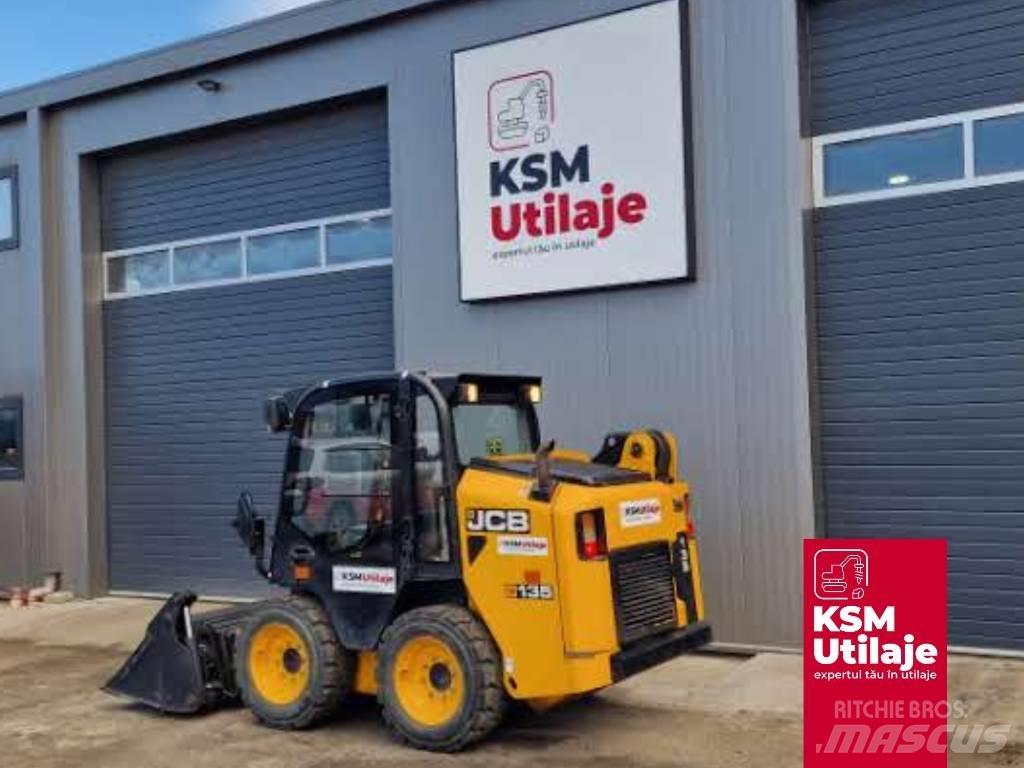 JCB 135 Kompaktrakodók
