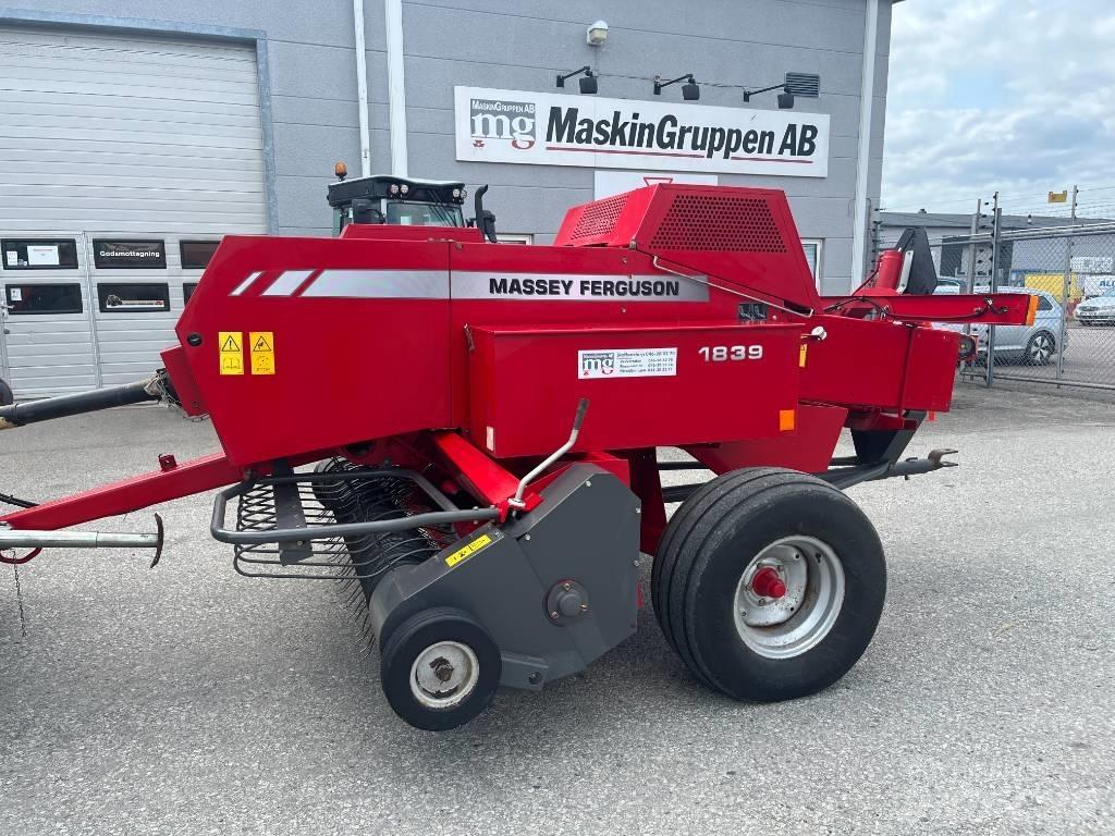 Massey Ferguson 1839 Szögletes bálázók