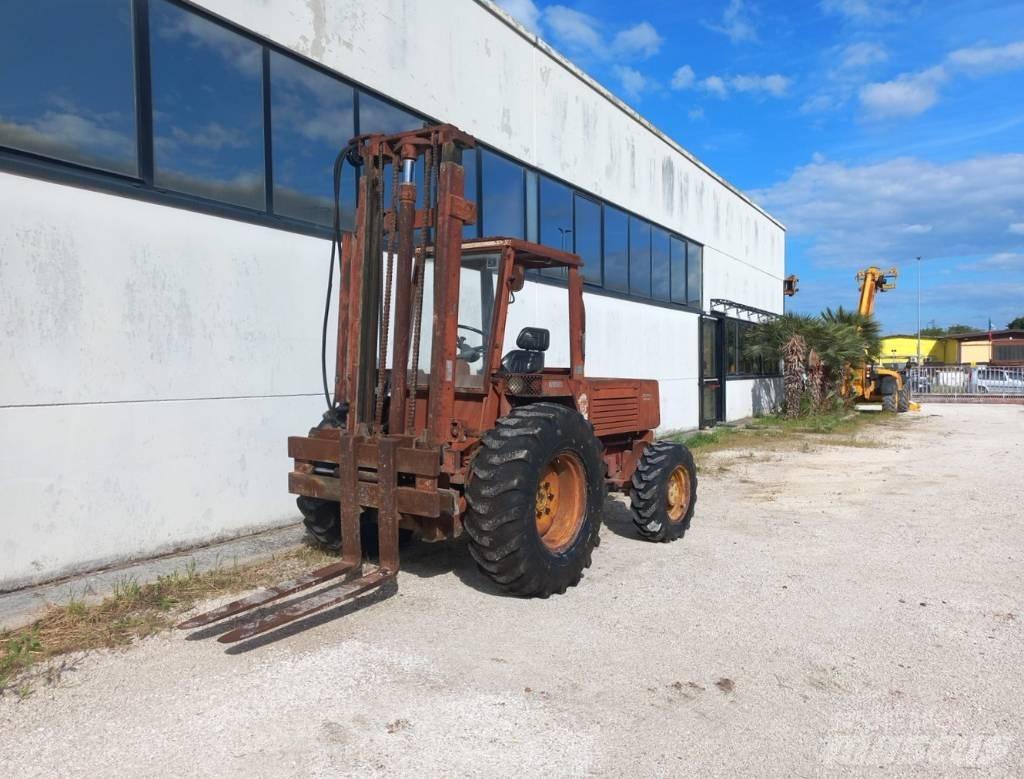 Manitou 4RM30G Dízel targoncák