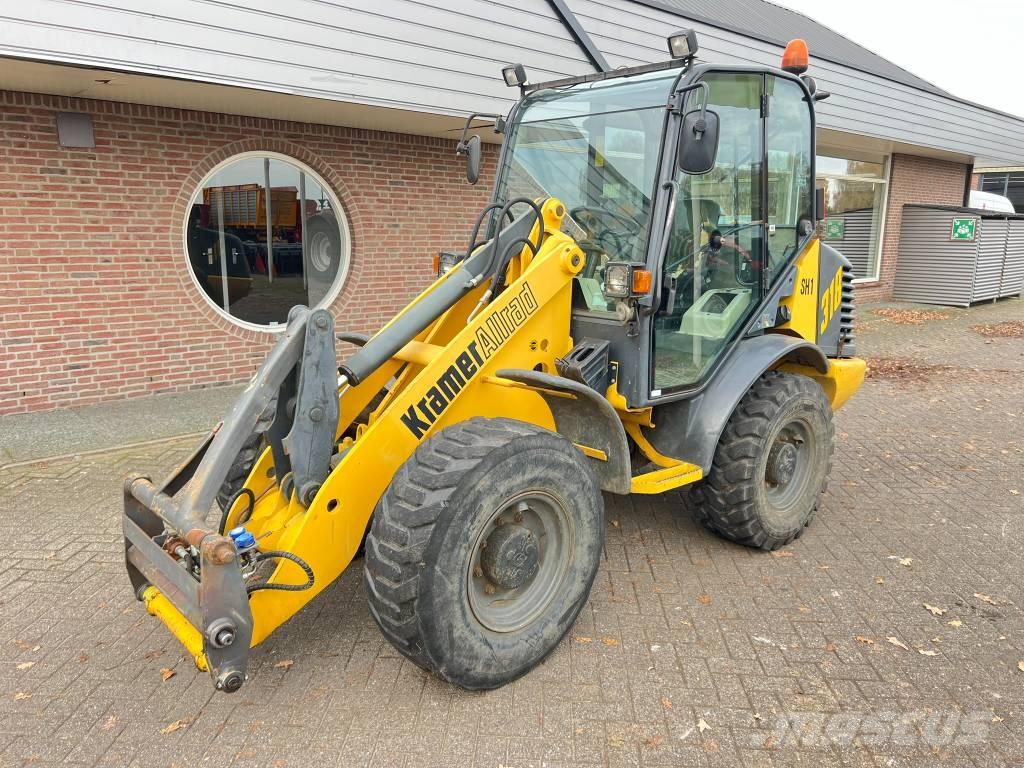 Kramer 318 Gumikerekes homlokrakodók