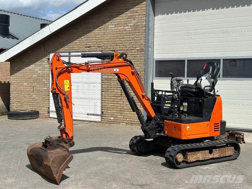 Hitachi ZX19U-6 YR Mini kotrók < 7t