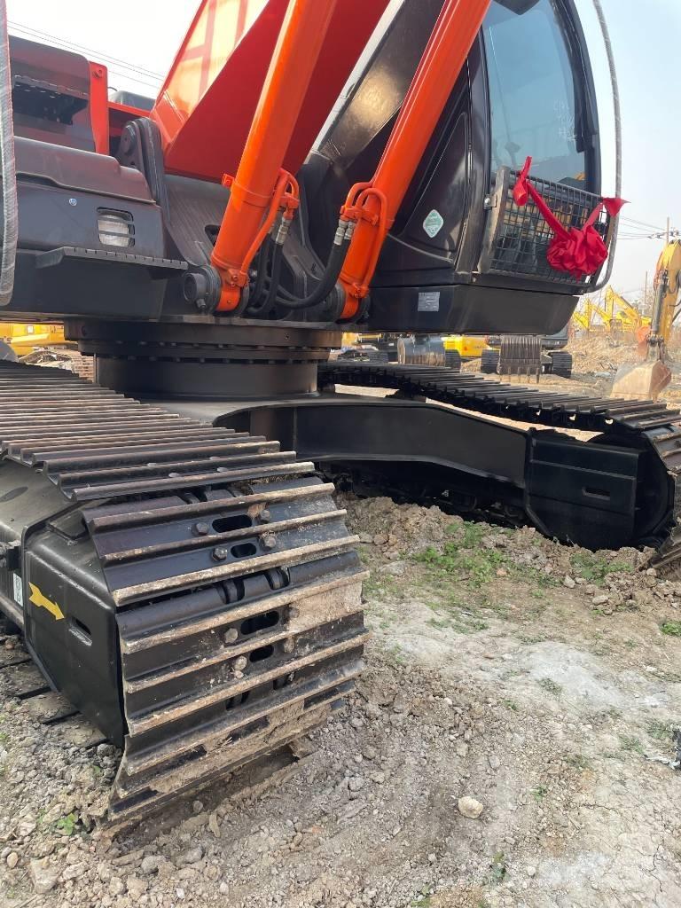 Hitachi ZX 210 Lánctalpas kotrók