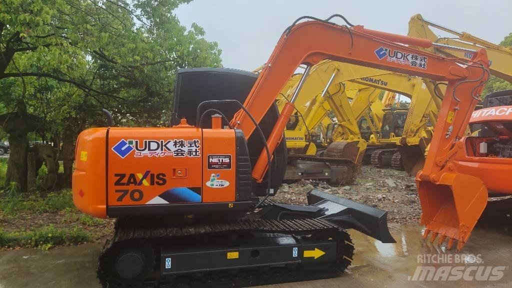 Hitachi ZX 70 Mini kotrók < 7t