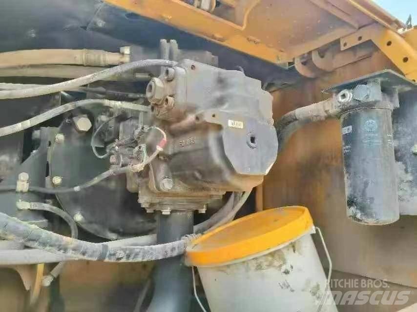 Komatsu PC 360-8 Lánctalpas kotrók