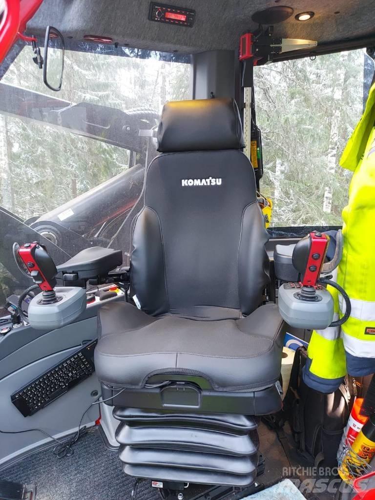 Komatsu 931 XC Betakarítók