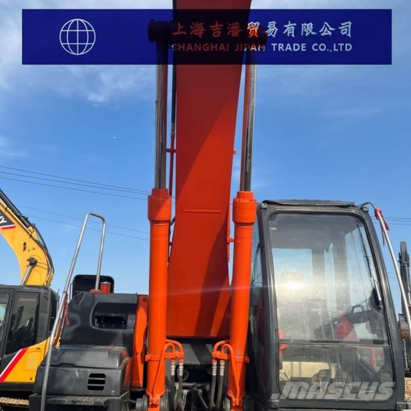 Hitachi ZX 240 Lánctalpas kotrók