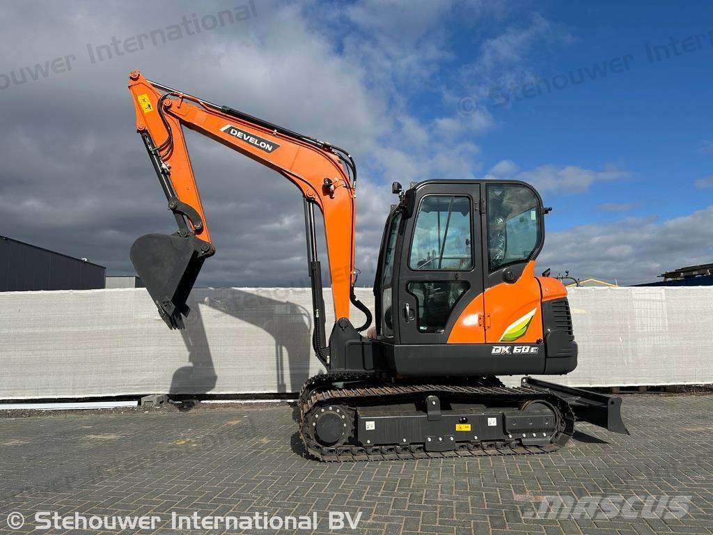 Develon DX60E-10 Mini kotrók < 7t