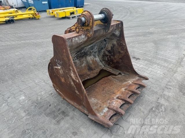 CAT M 320 BUCKET Kotrók