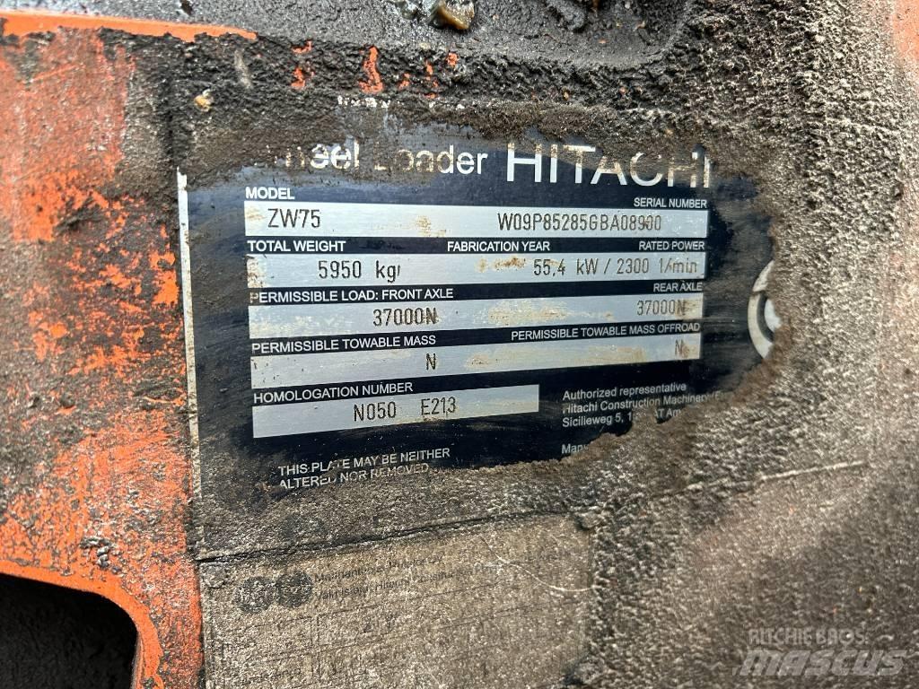Hitachi ZW 75 Gumikerekes homlokrakodók
