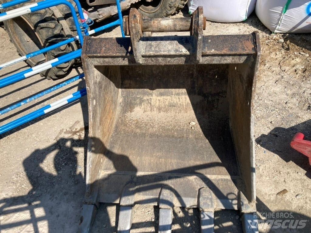 Hitachi ZX 135 US-6 Lánctalpas kotrók