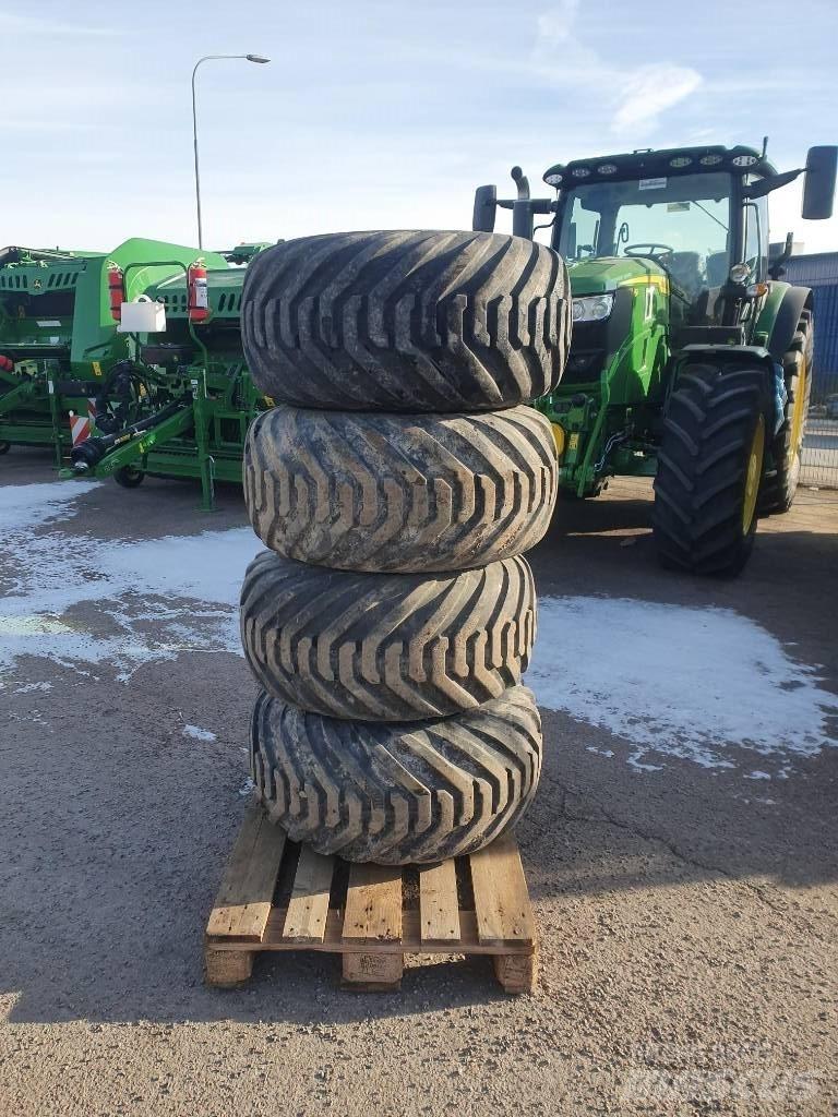 BKT 400/60-15,5 Gumiabroncsok, kerekek és felnik