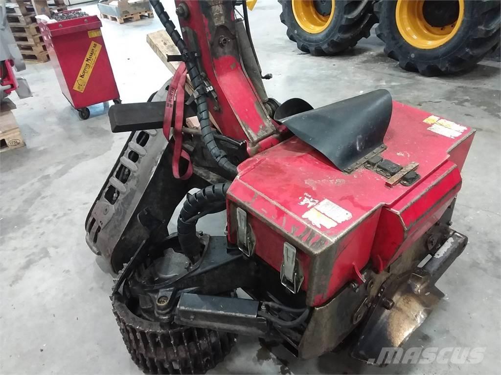 Komatsu S132 Betakarító fejek