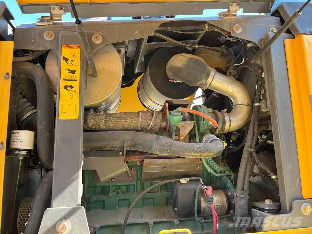 Volvo G 940 Gréderek