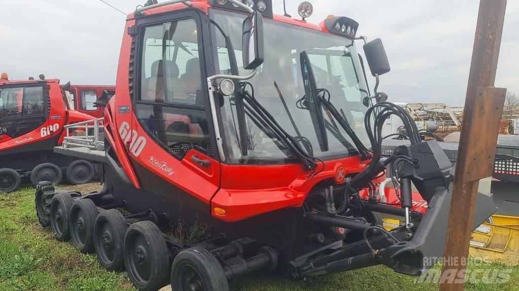  PistenBully  600 Sípálya kezelő gépek