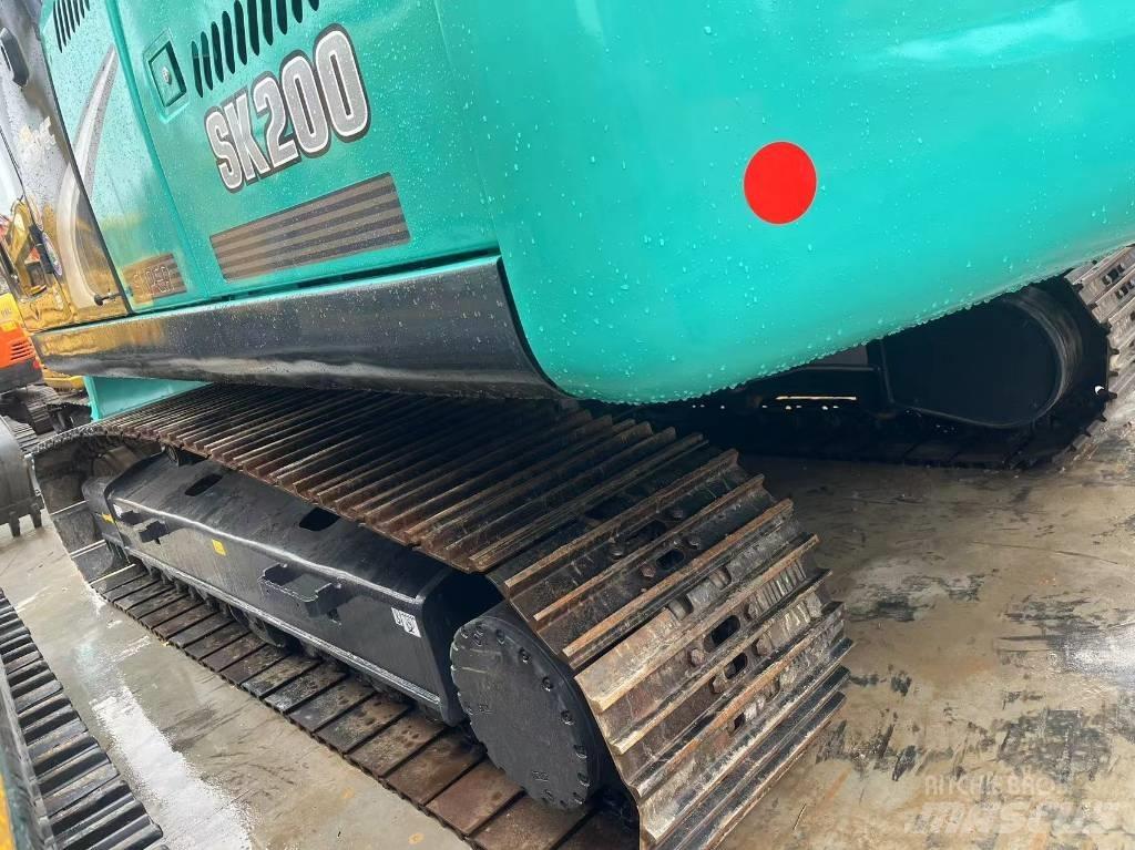 Kobelco SK 200-8 Lánctalpas kotrók