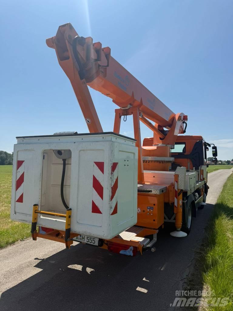 Palfinger P 300 KS Teherautóra szerelt emelők és állványok