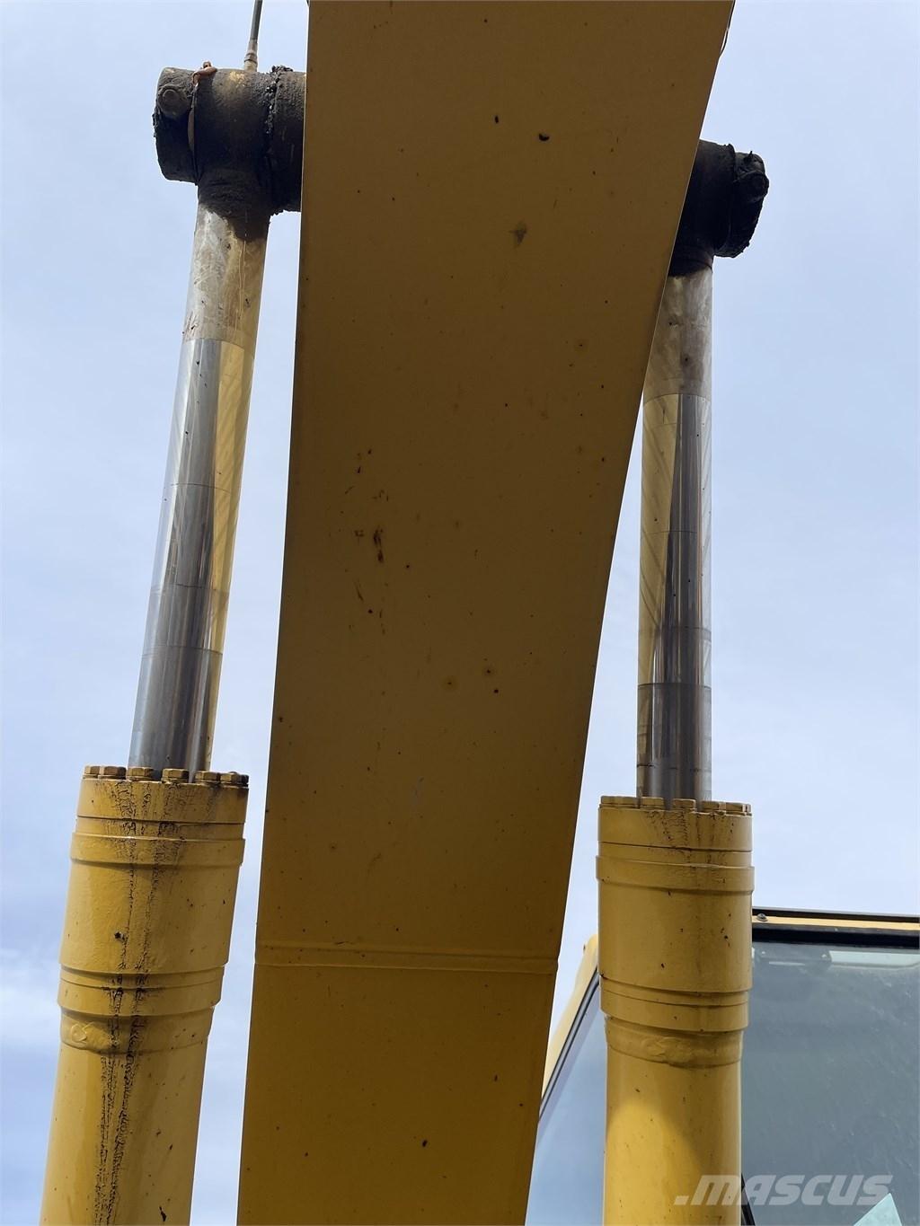 Komatsu PC 200 LC-7 Lánctalpas kotrók