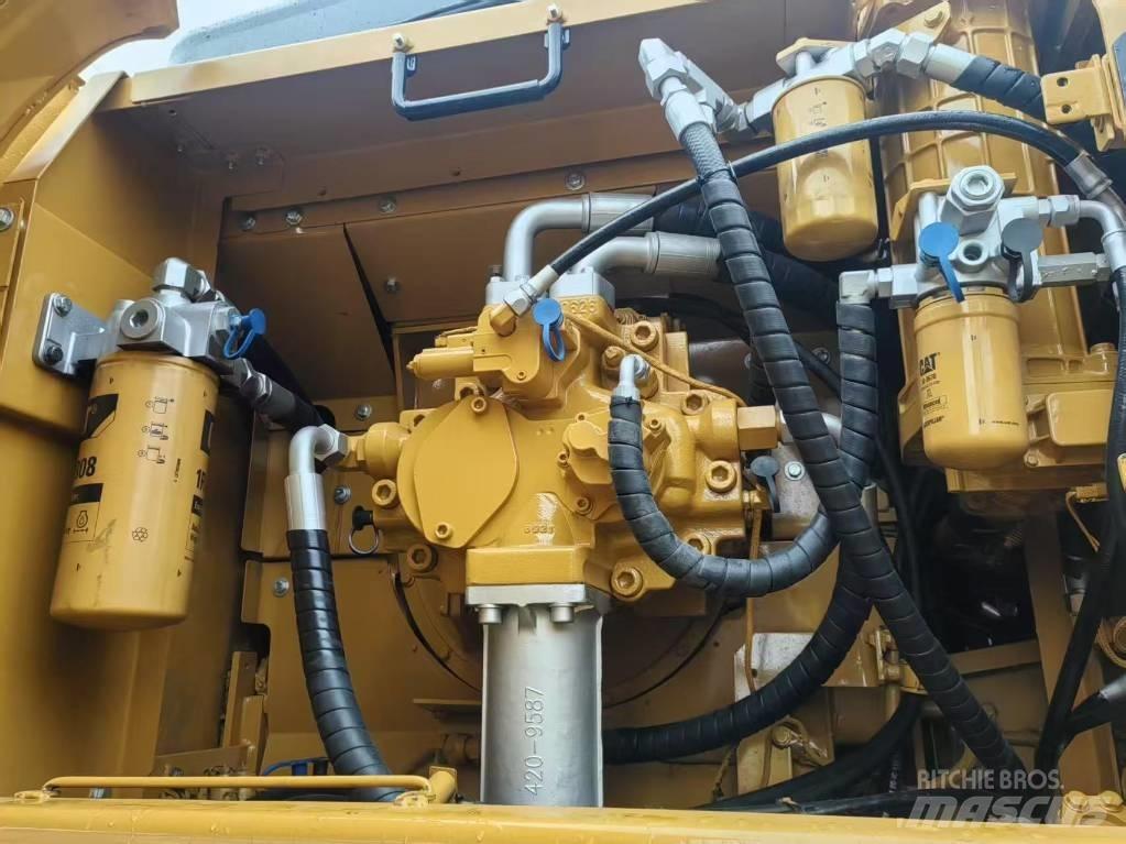 CAT 340 Lánctalpas kotrók