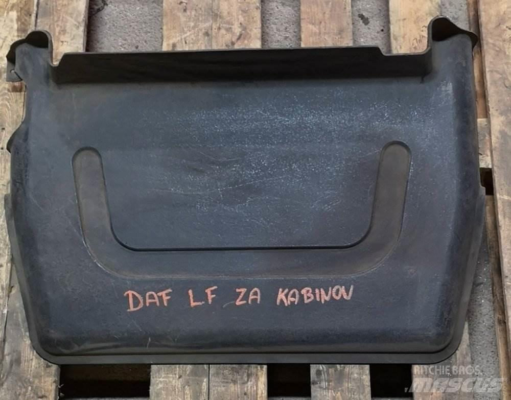 DAF LF KRYT ZA KABINOU Vezetőfülke és belső tartozékok