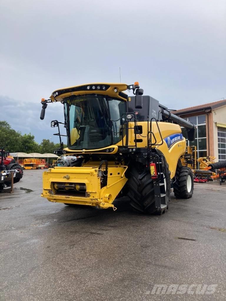 New Holland CR 8.90 Kombájnok
