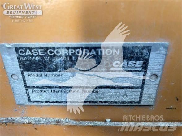 CASE 95XT Kompaktrakodók