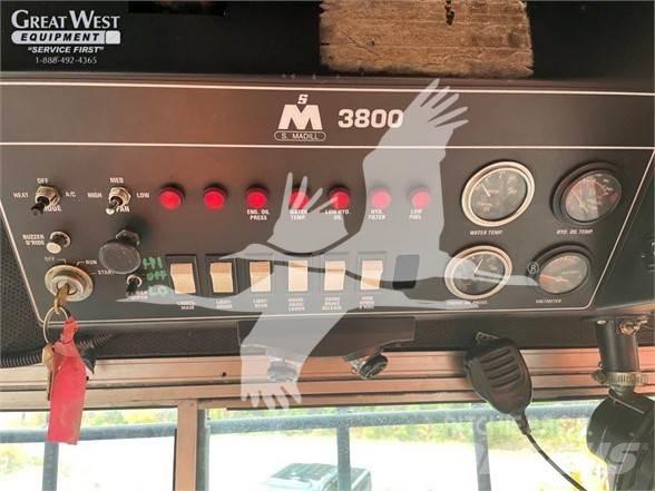 Madill 3800 Átrakógépek