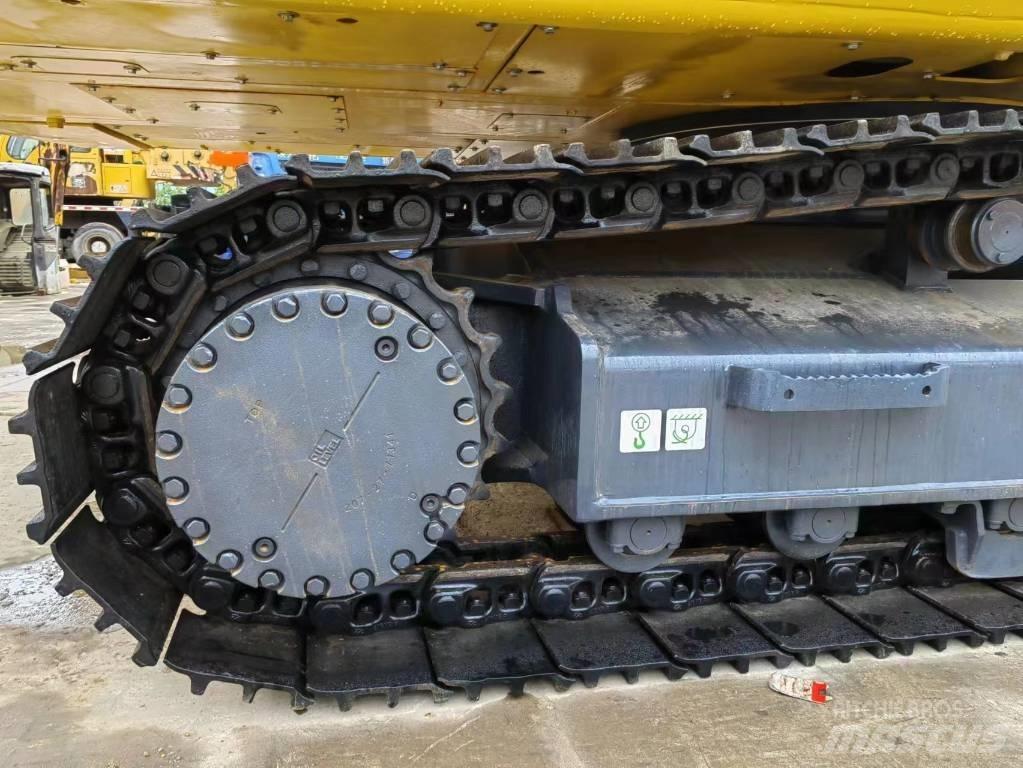 Komatsu PC 300-8 Lánctalpas kotrók