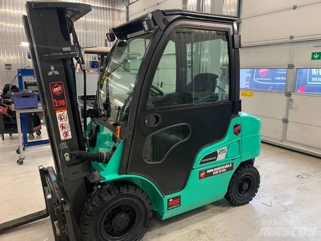Mitsubishi FD25N3 Dízel targoncák