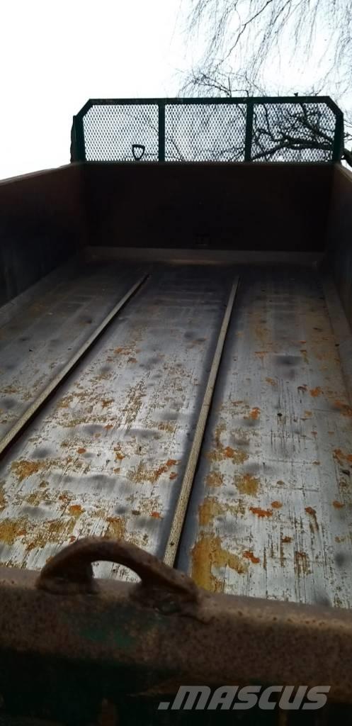 Sisu E11 Billenő teherautók