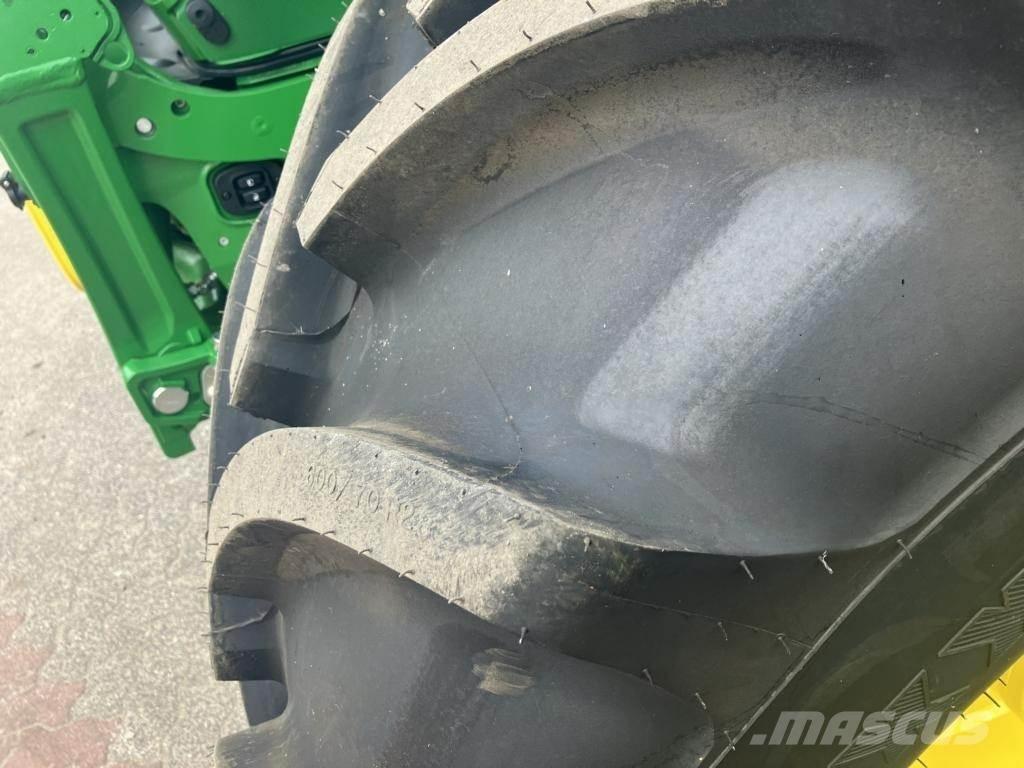 John Deere 6R215 Traktorok